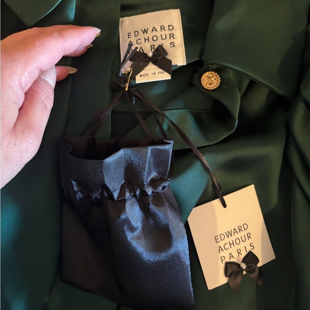 NWT Edward Achour Paris stunning emerald green puffy sleaved satin blouse sz 40 - Picture 8 of 9